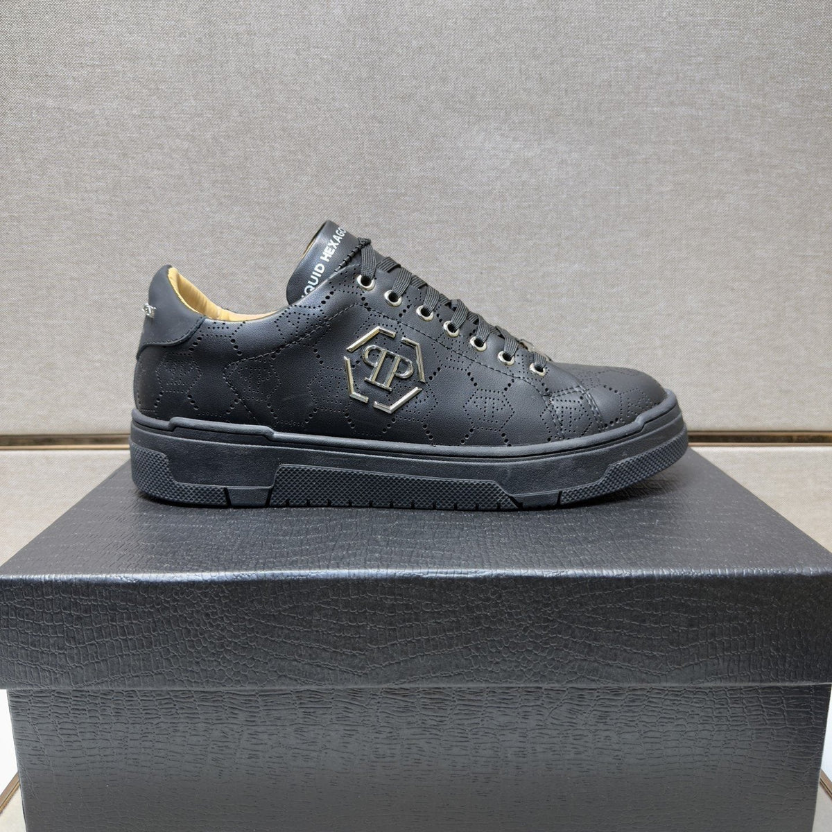 Philipp Plein Men's Textured Low-Top Sneakers - Metallic-Look Collar Accents