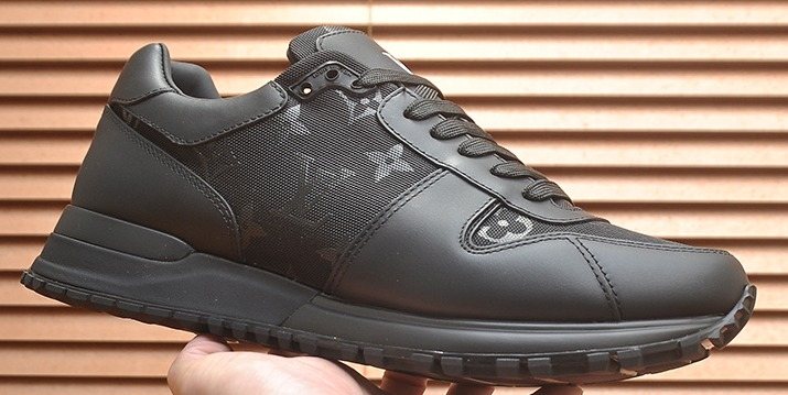 Louis Vuitton Monogram Low-Top Sneakers - Smooth Leather Upper